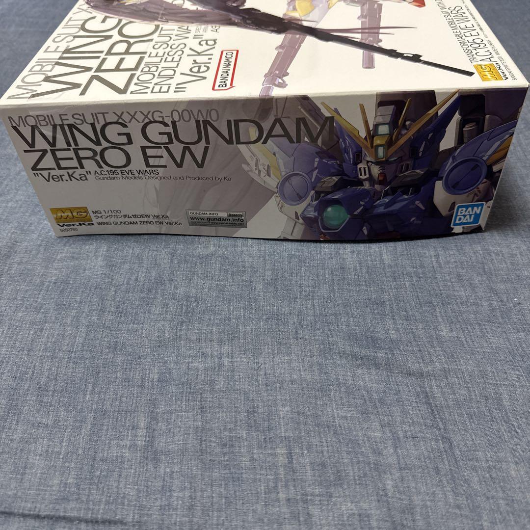 ロボット WING GUNDAM ZERO EW Ver.Ka