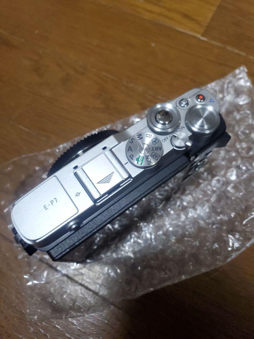 オリンパス EN E-P7 ボディ シルバー