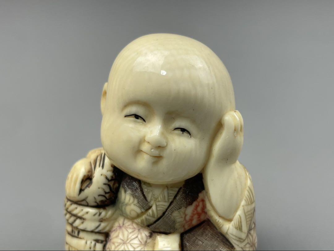 時代根付 極上細密彫り天然素材 白材 マンモス牙製 作家物 在銘 中国美術 唐子