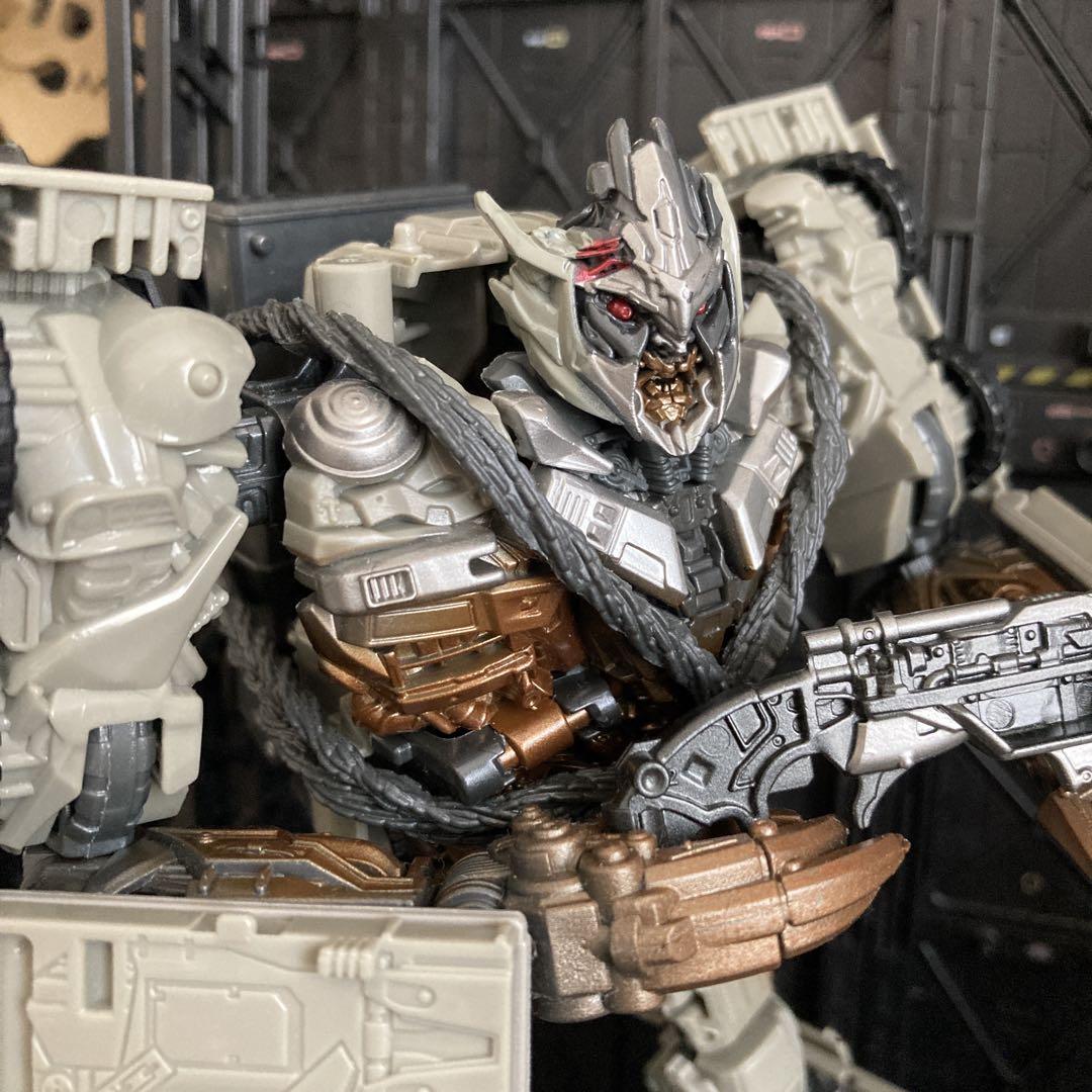 SS-27 Megatron トランスフォーマー　スタジオシリーズ