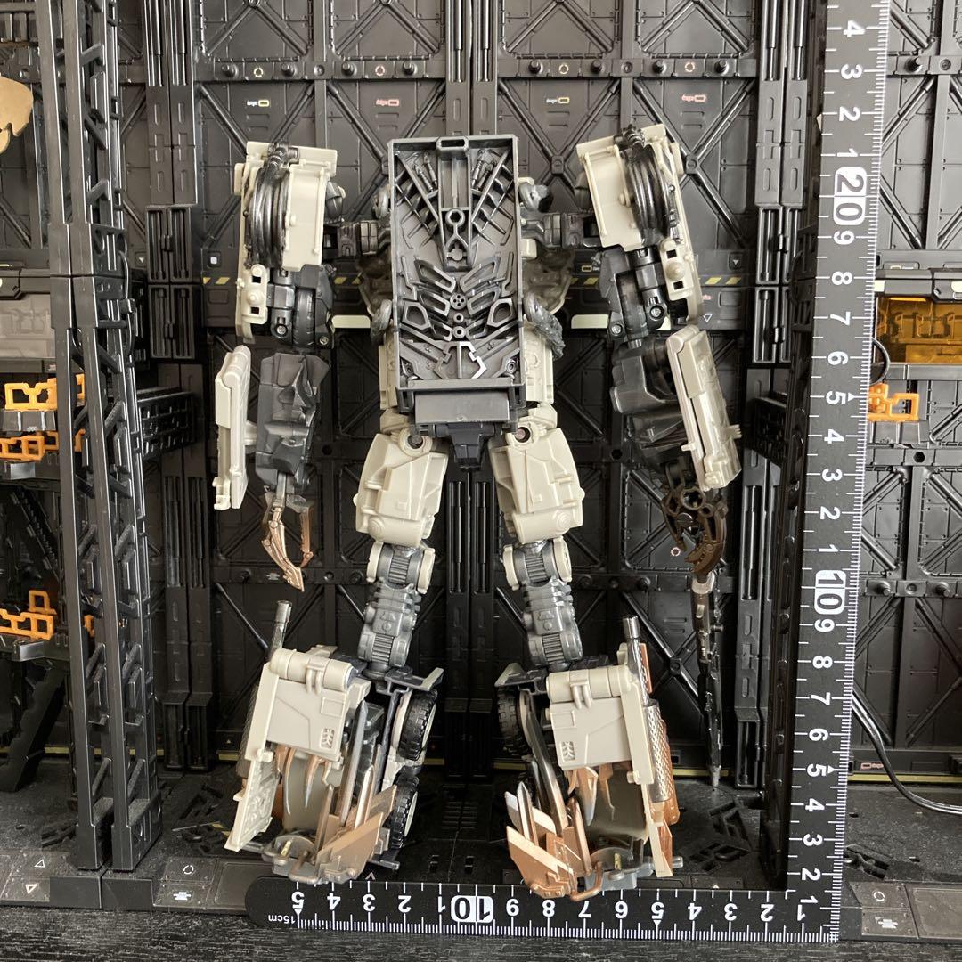 SS-27 Megatron トランスフォーマー　スタジオシリーズ