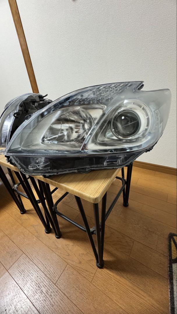 ZVW30プリウス30前期ヘッドライト左右セット