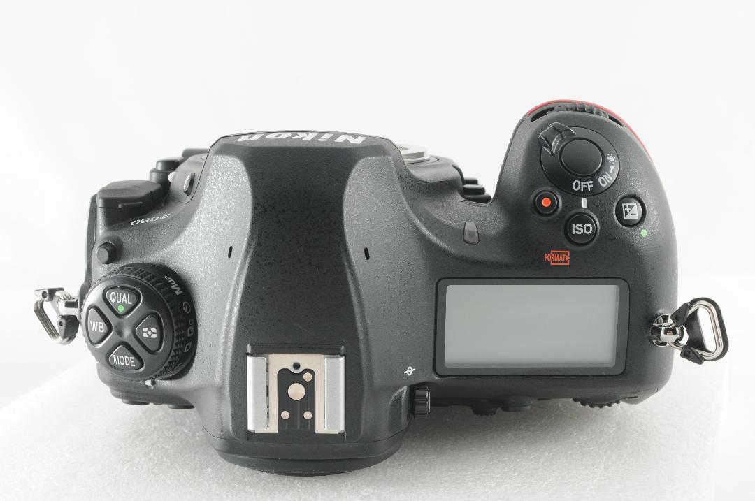 新品級 Nikon ニコン D850 ダブルレンズセット シャッター3000台 新品級 Nikon ニコン D850 ダブルレンズセット シャッター3000台