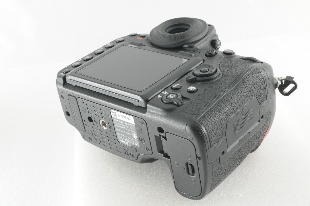 新品級 Nikon ニコン D850 ダブルレンズセット シャッター3000台