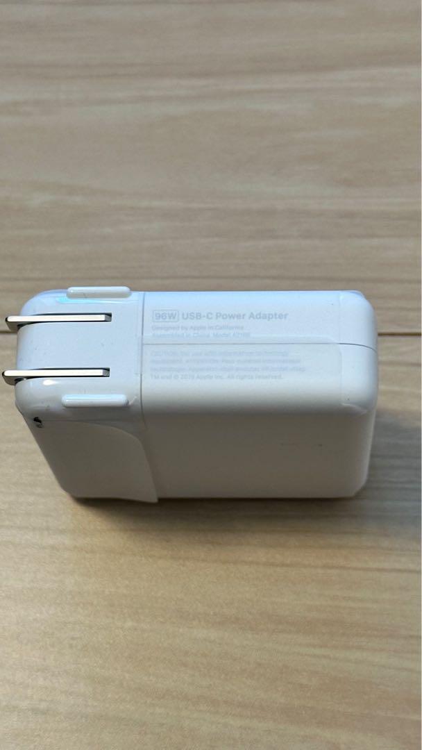 Apple 96W USB-C電源アダプタースマホアクセサリー