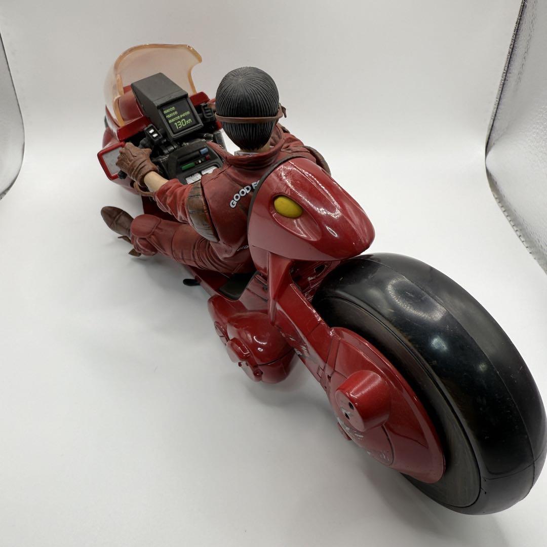 マクファーレントイズ AKIRA 金田バイク フィギュア