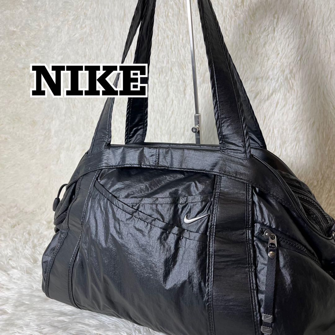 NIKE ボストンバッグ　ナイロン　メタルロゴ　ブラック　ジム　旅行 5,980円
