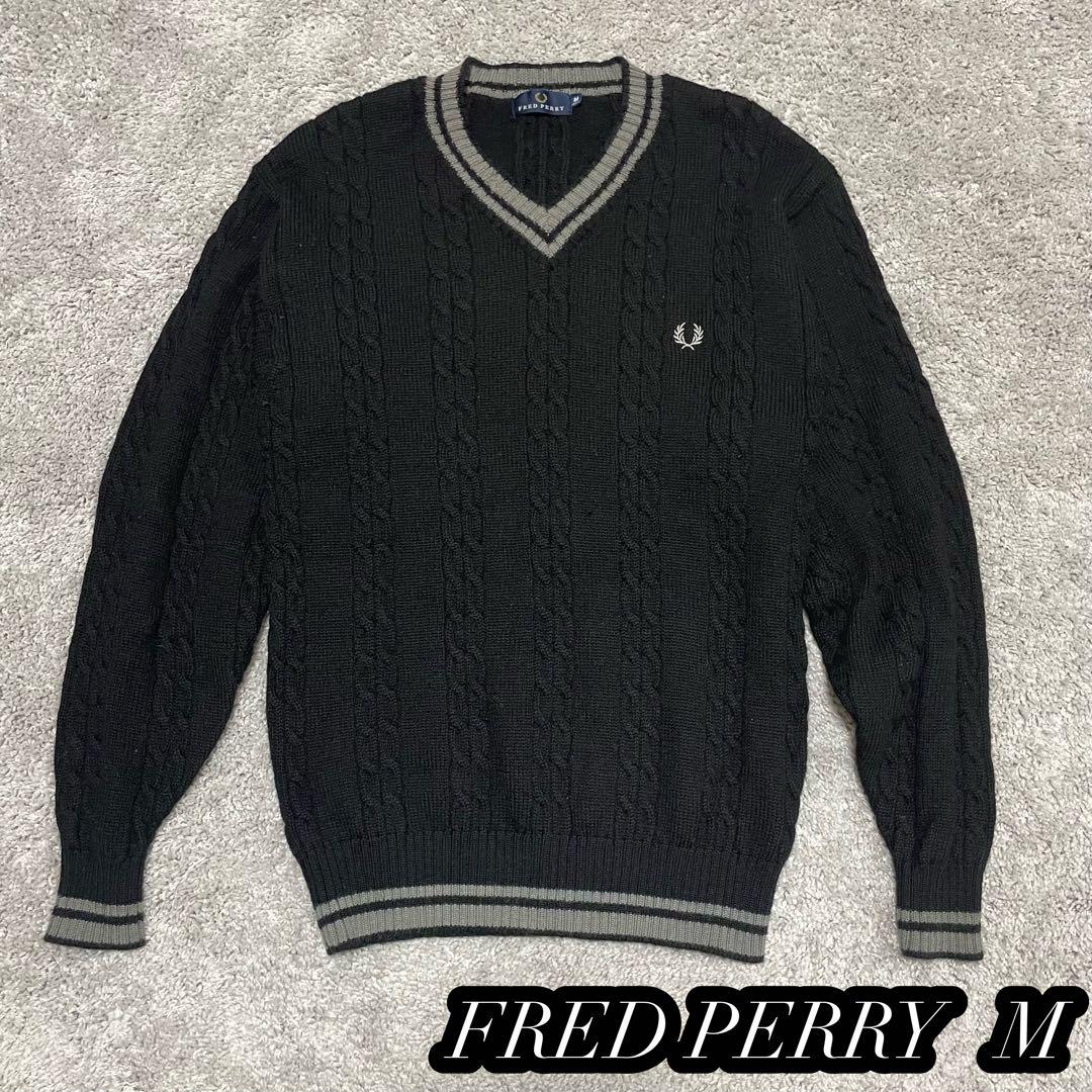 FREDPERRY】ケーブル編みニット チルデンニット ロゴ刺繍