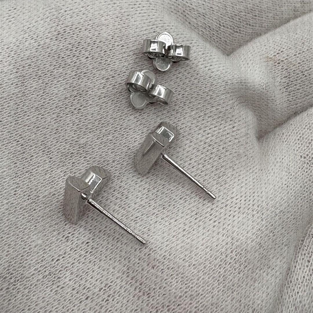 ルイヴィトン　エセンシャルv シルバー　ピアス