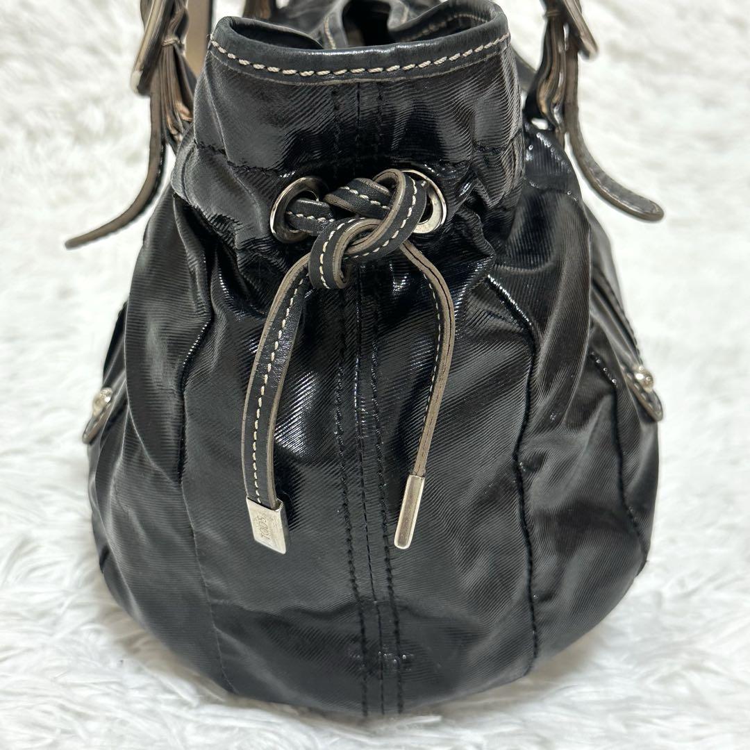 良品✨トッズ Gライン 2WAY パテントレザー 肩掛け トートバッグ 黒 ブラ 良品✨トッズ Gライン 2WAY パテントレザー 肩掛け トートバッグ