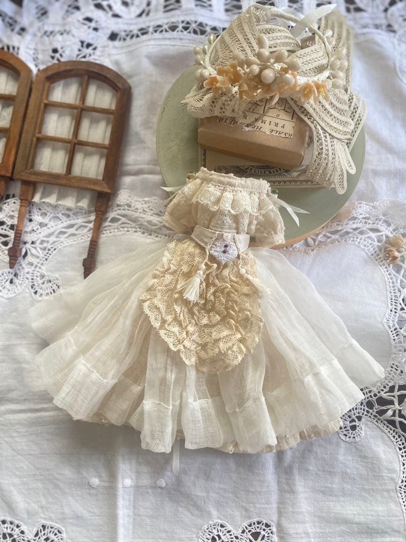 オビツ24用アィテーク風ドレス　カスタムブライス お洋服4点セット