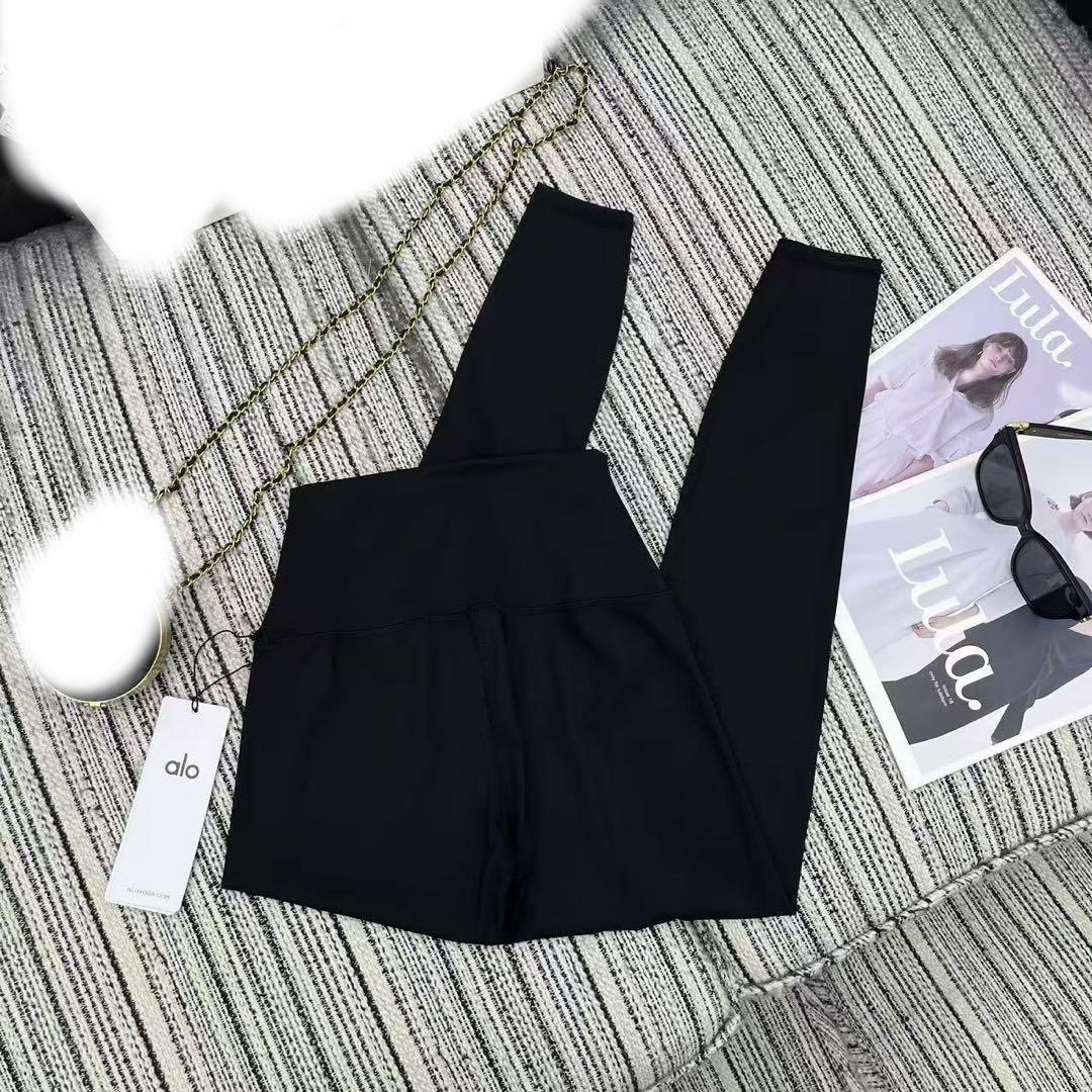 最初の  ALO Yoga ハイウエスト ストレッチヨガパンツ（Black） S - メルカリ ヨガ・ピラティス