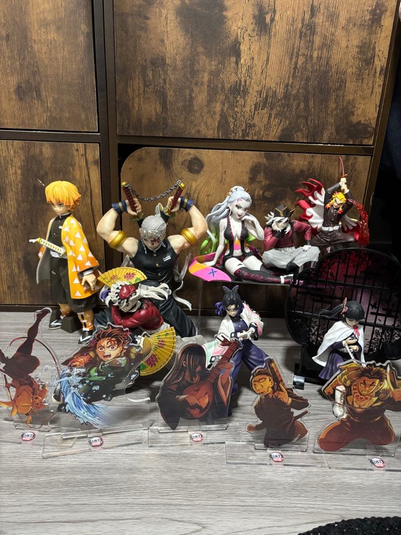 鬼滅の刃フィギュアまとめ売りキービジュアルアクリルスタンドまとめ売り