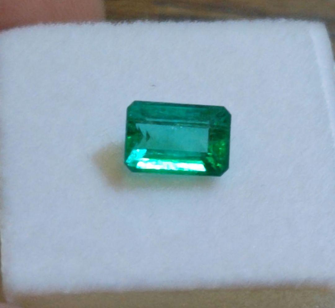 エメラルド ルース 0.98ct エメラルド ルース 0.98ct
