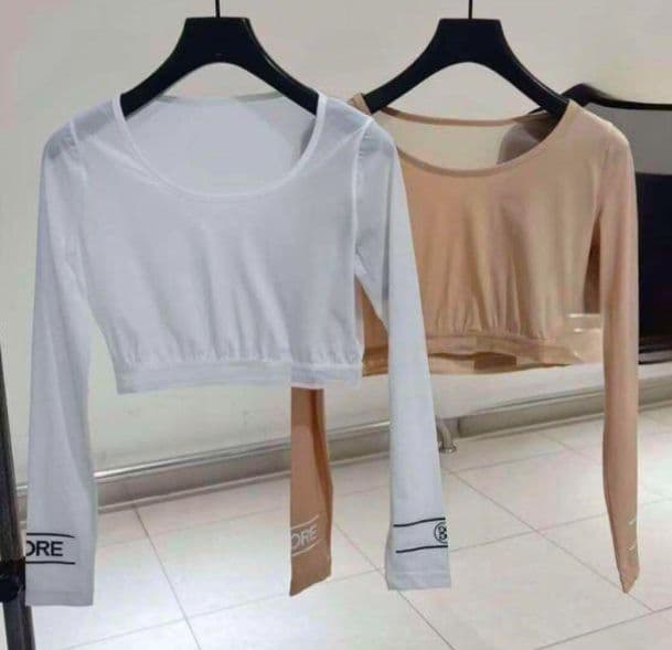 ジーフォアG/FOREゴルフレディース長袖シャツインナー　UVカット