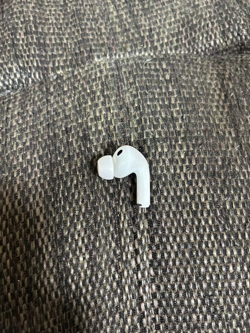 AirPods Pro 第3世代 右耳のみ♥に近い