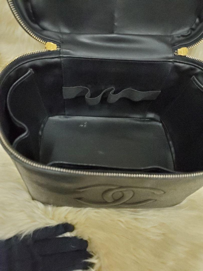 CHANEL シャネル　キャビアスキン　バニティバッグ
