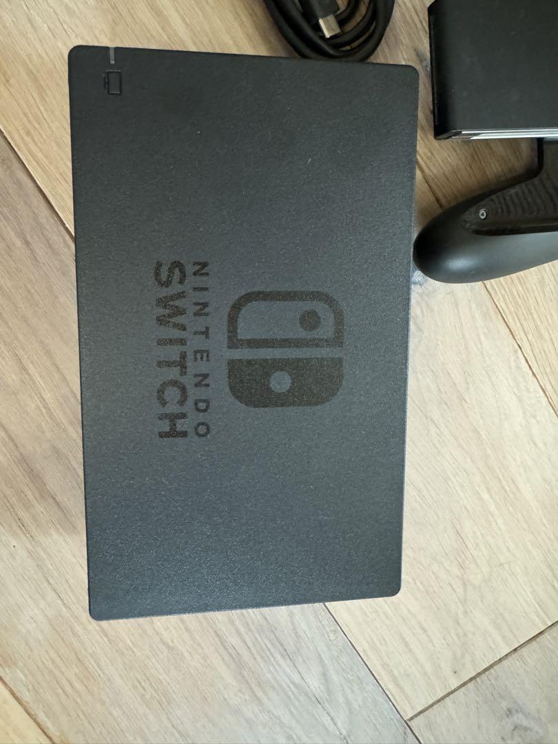 【美品】Nintendo Switch 本体 グレー