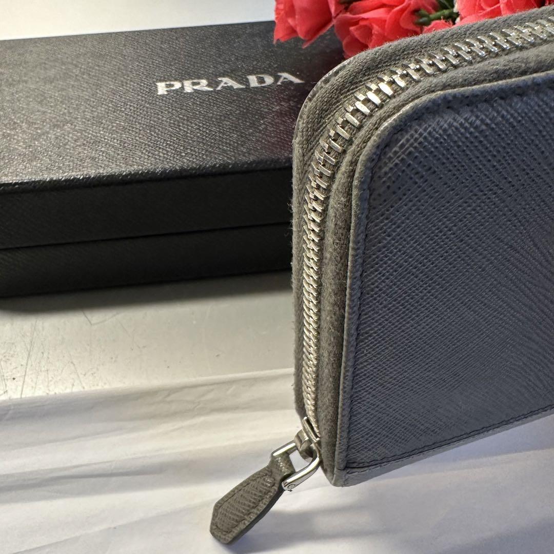 新品同様‼️ プラダ　PRADA 財布　長財布　サフィアーノ　ラウンドファスナー 新品同様‼️ プラダ PRADA 財布 長財布 サフィアーノ ラウンド