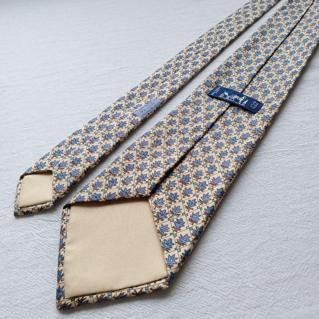 エルメス ネクタイ ベージュ系 ブルーリーフ柄 シルク フランス製 n5056HERMES MEDICALDB_JP