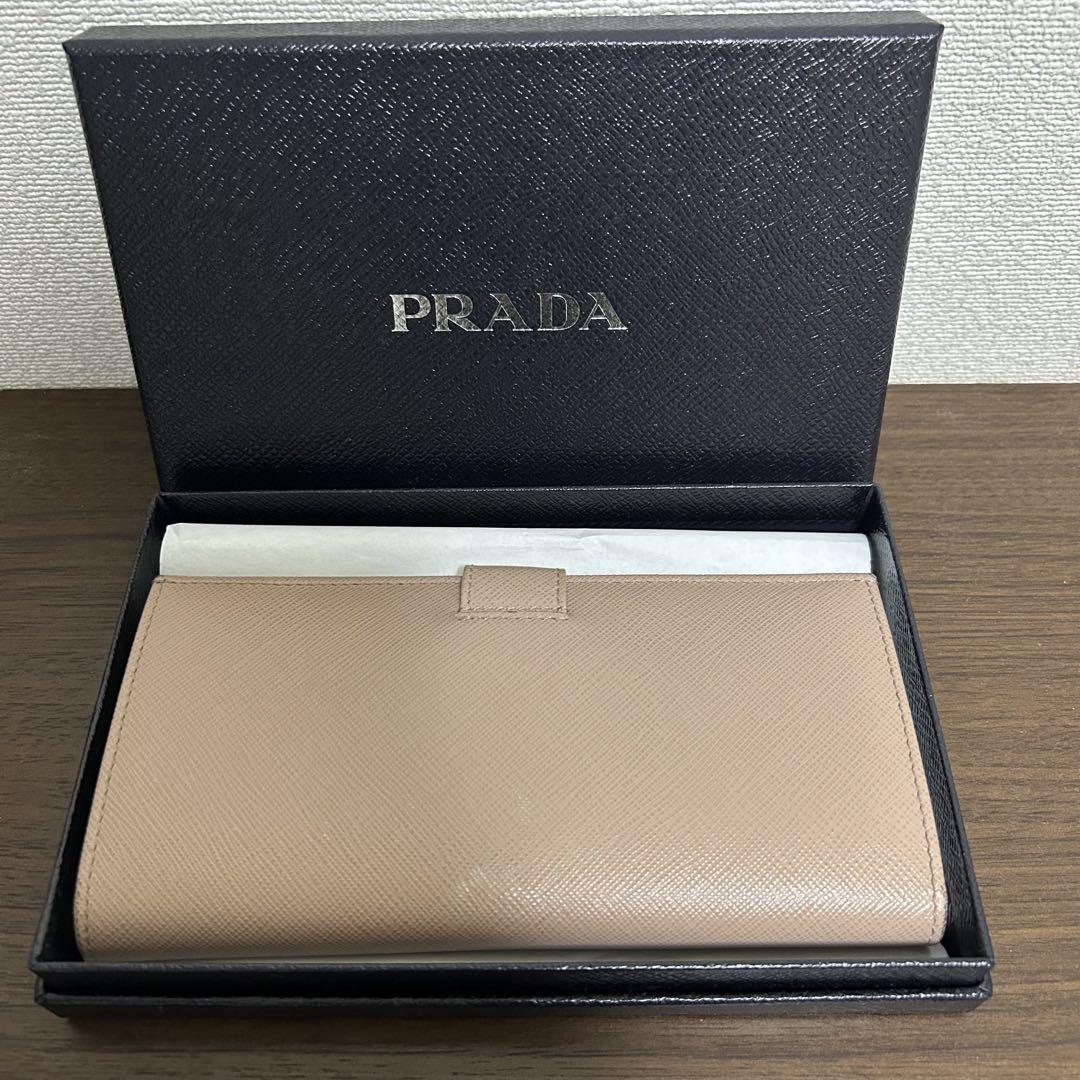 PRADA 財布 サフィアーノレザー