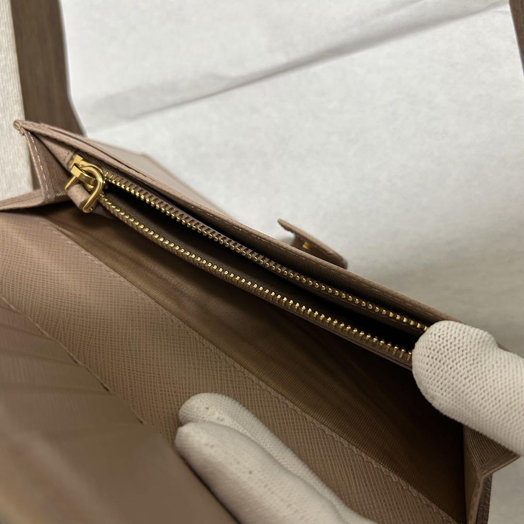PRADA 財布 サフィアーノレザー