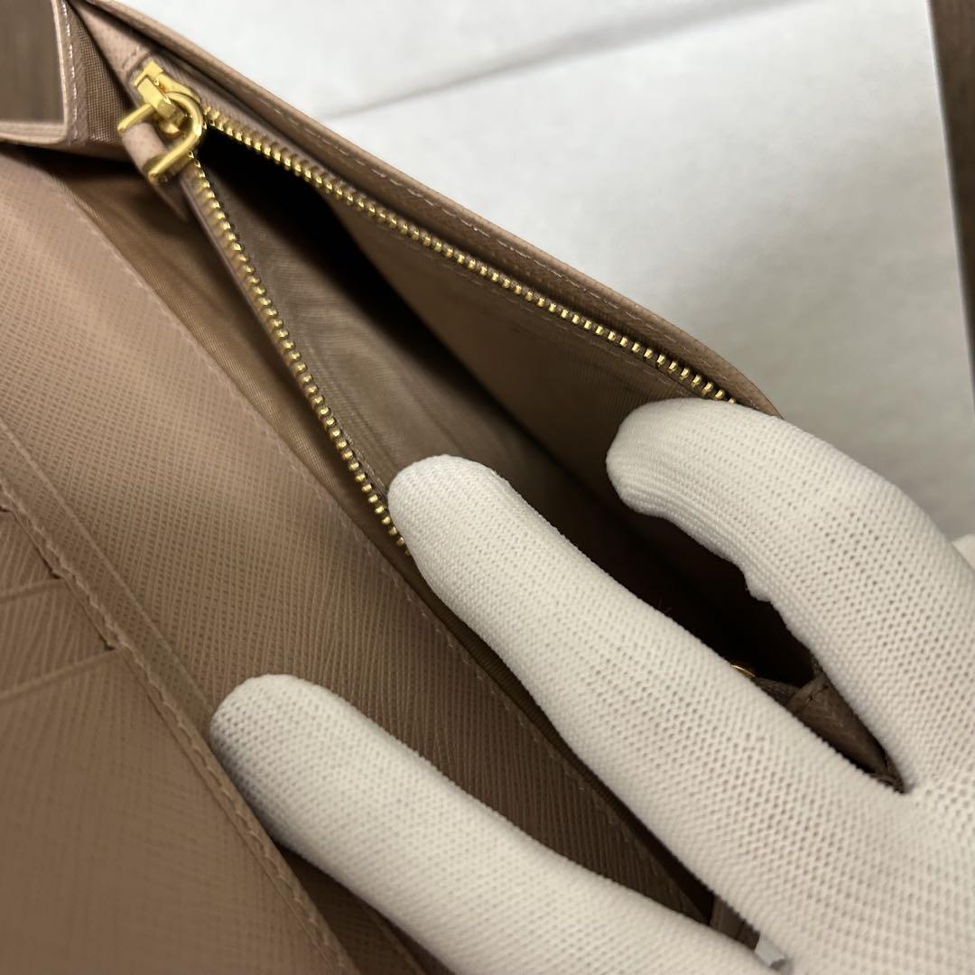 PRADA 財布 サフィアーノレザー