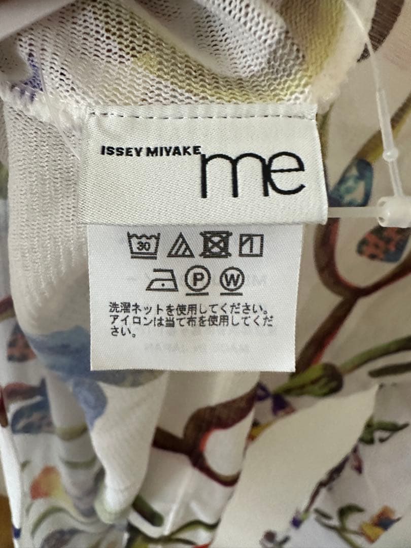 me ISSEY MIYAKE シアートップス me ISSEY MIYAKE シアートップス