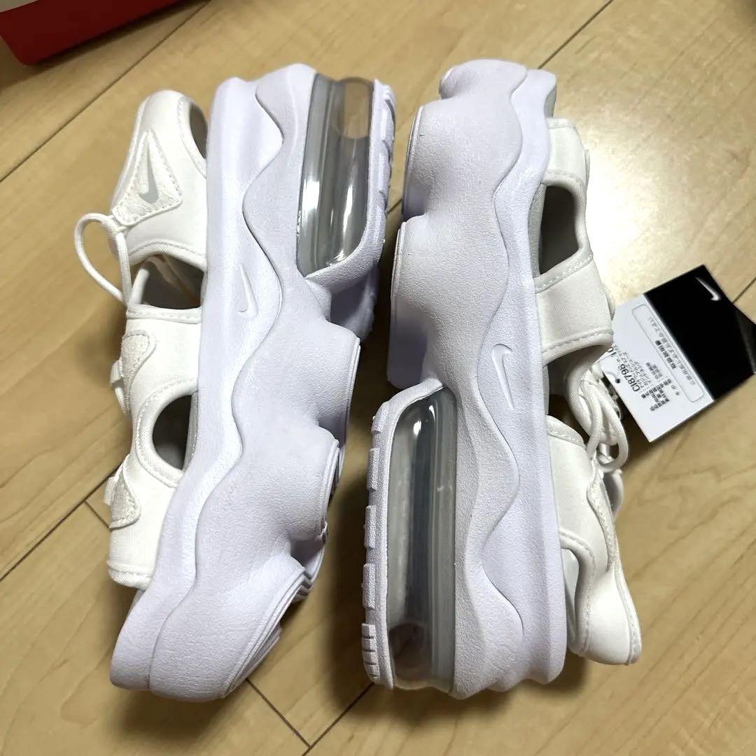 新品NIKEエアマックスココサンダル　ホワイト  24cm