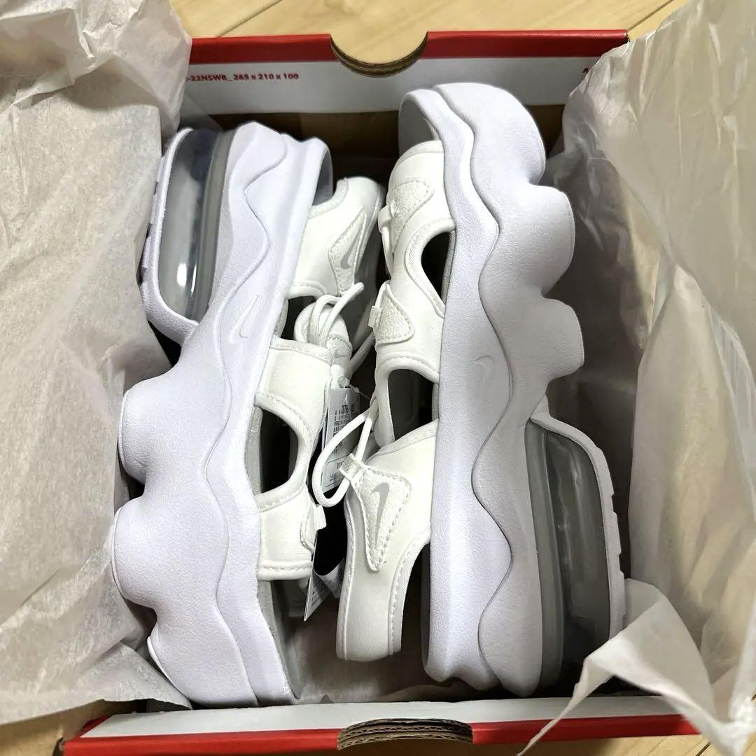 新品NIKEエアマックスココサンダル　ホワイト  24cm