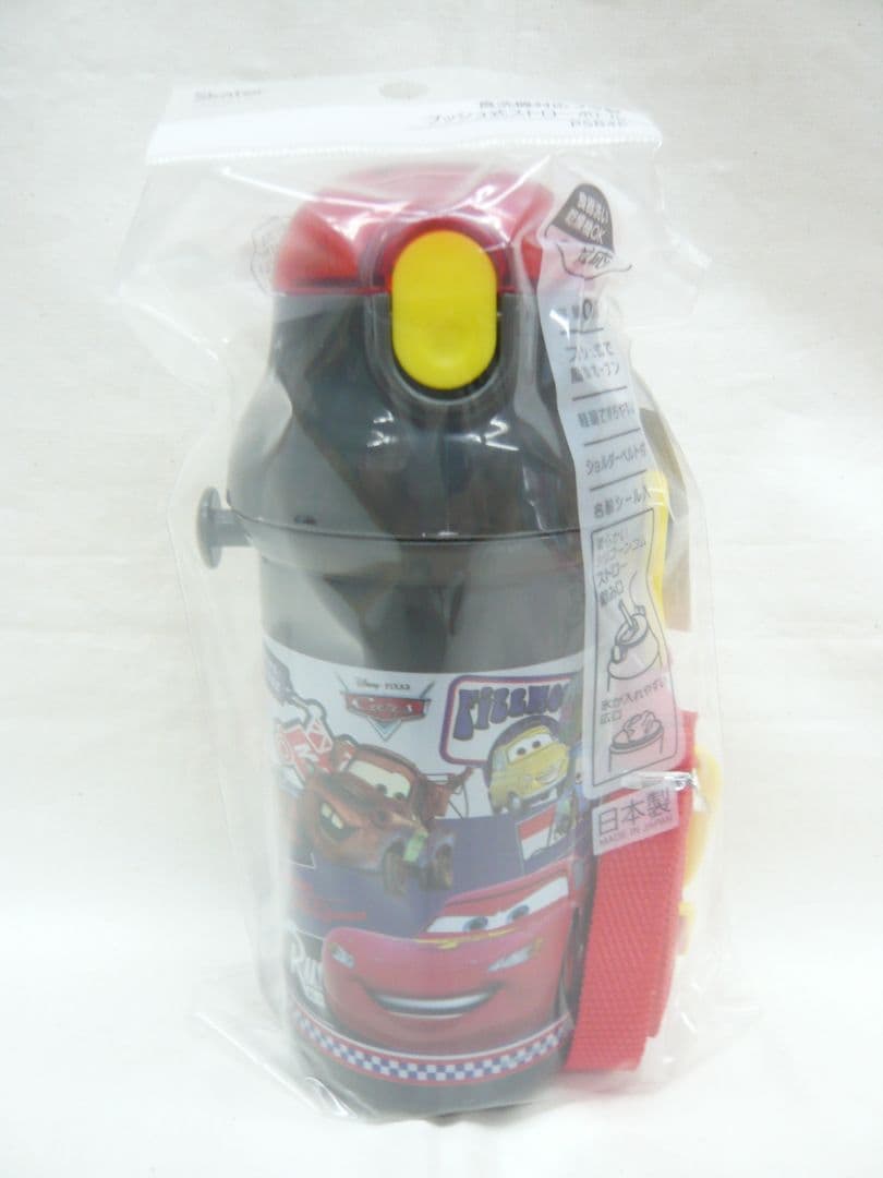 メルカリ カーズ プッシュ式ストローボトル 400ml プラスチッ製水筒 食洗機対応 弁当用品 1 400 中古や未使用のフリマ
