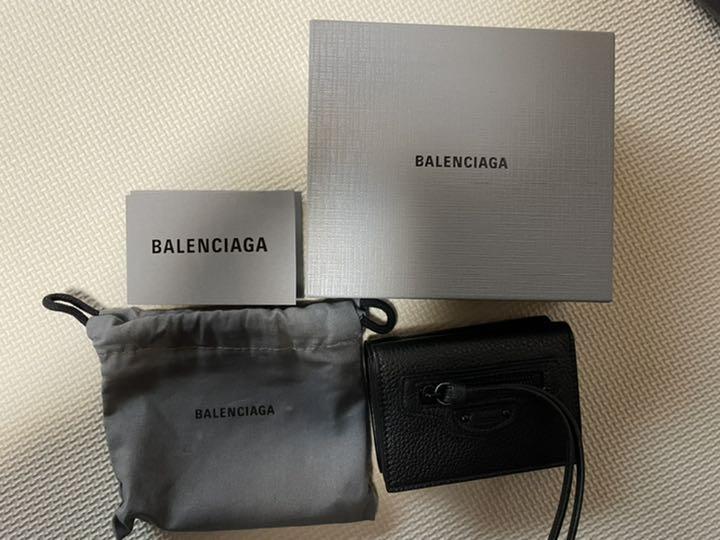 36%割引グレイ系大注目 BALENCIAGA バレンシアガ 三つ折り財布 日本販売終了 折り財布 小物グレイ系-APP.TABBIEMATH.COM