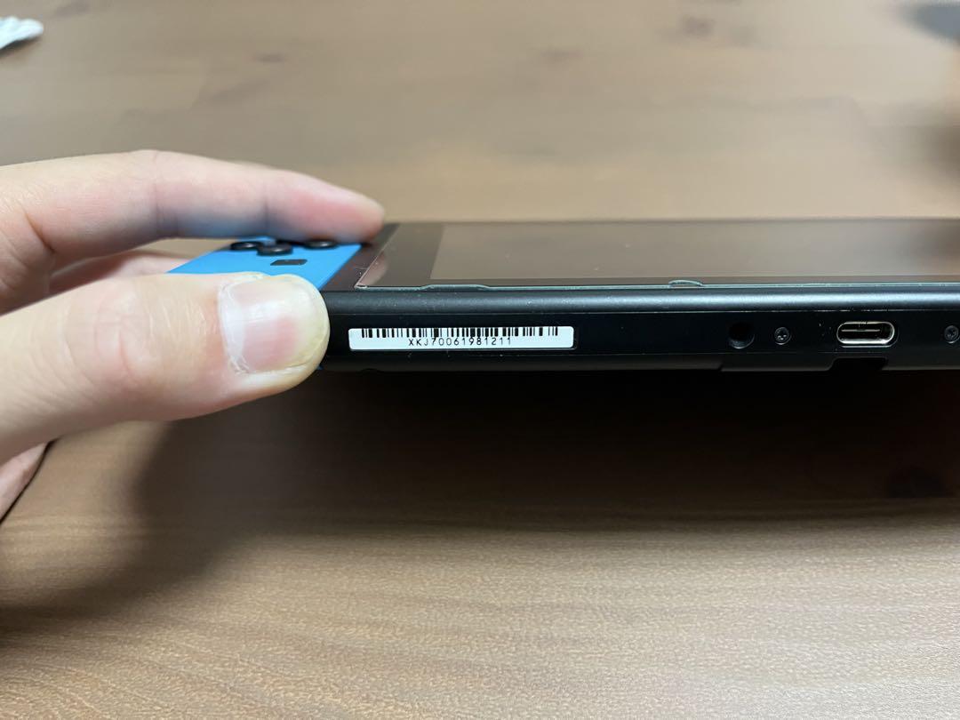 Nintendo Switch 本体 青/赤 箱付き
