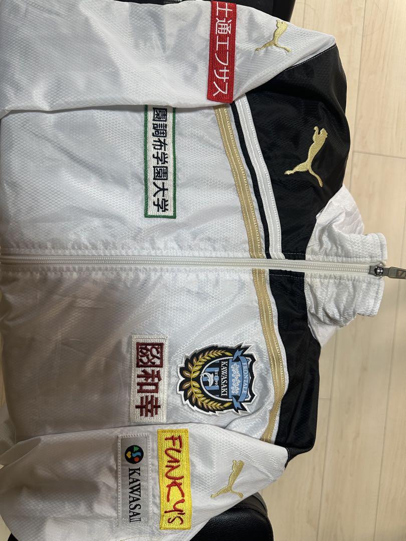 川崎フロンターレ　PUMA ホワイトジャケット