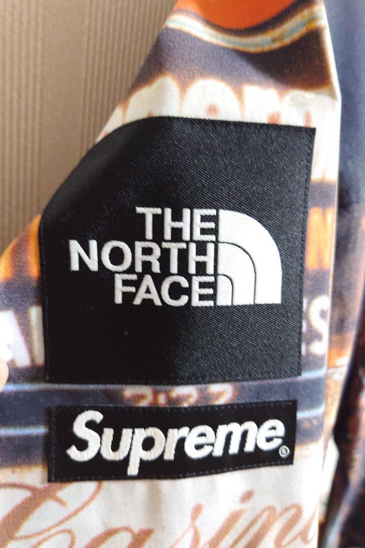 SUPREME × The North Face  Times Square