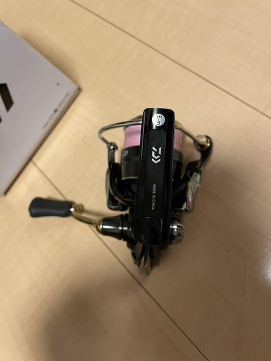 2022新品 ダイワ 2500SS-CXH 7Z9bH-m36214370589 バリスティックLT 日本製在庫