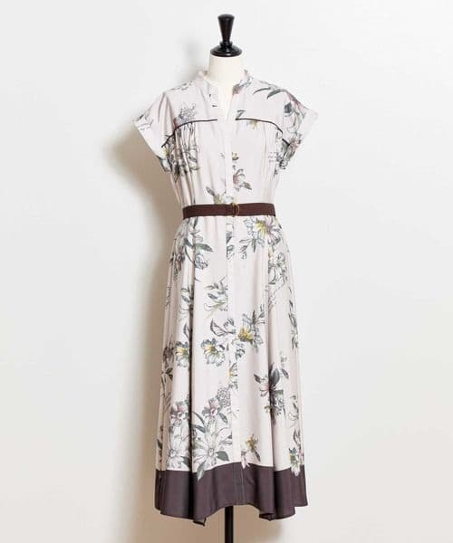 Noela ノエラ スカーフ柄ワンピース 半袖 ロング丈 15周年 Noela ノエラ スカーフ柄ワンピース 半袖 ロング丈 15周年