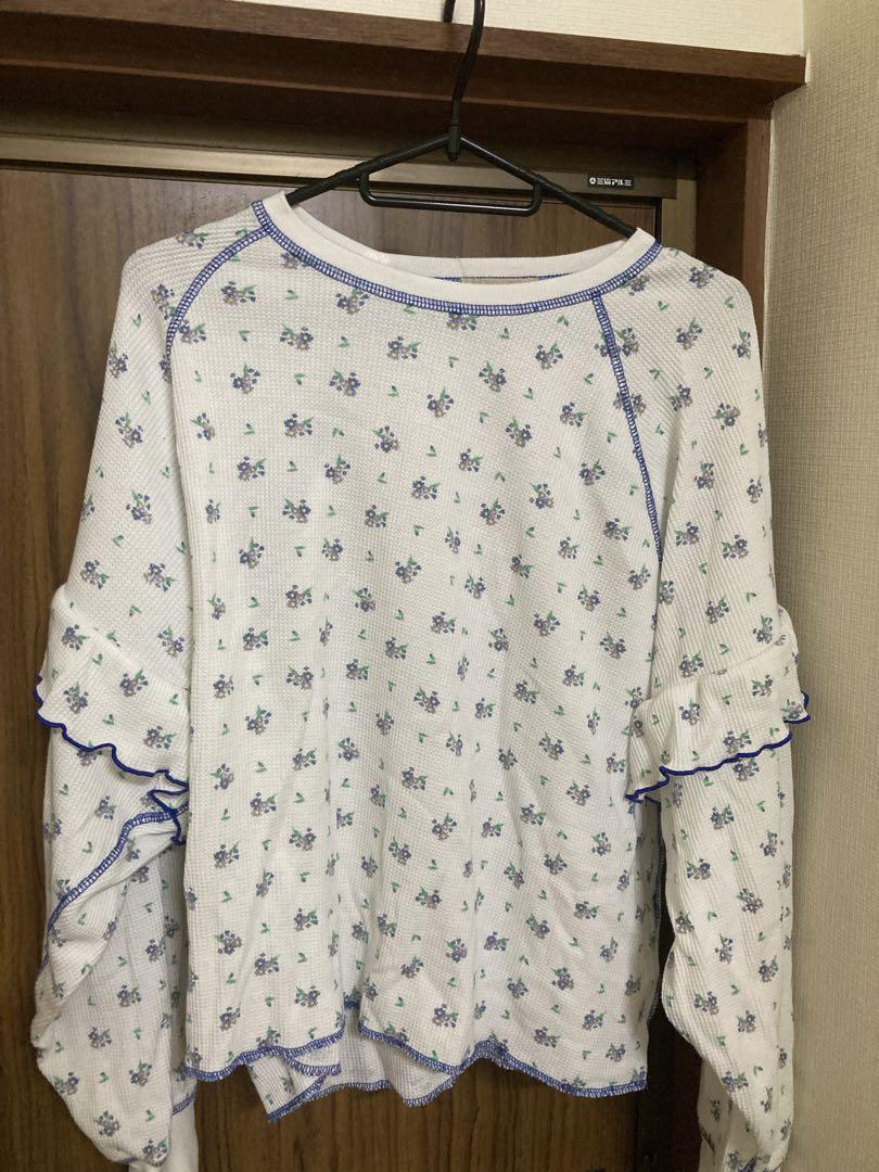 Samansa Mos2 ワッフル花柄配色メローカットソー Samansa Mos2（サマンサ モスモス）の「ワッフル花柄配色メロー