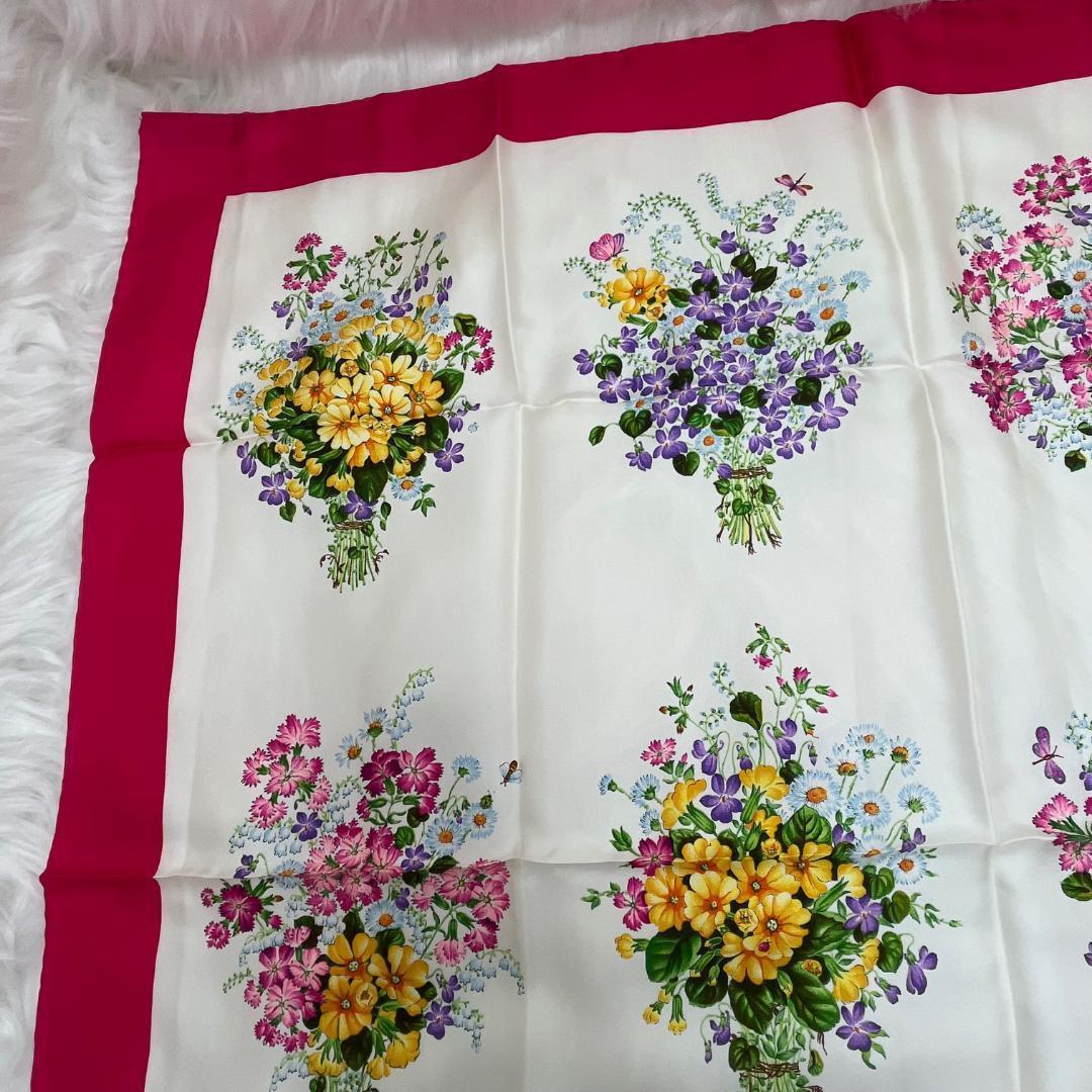 極美品✨　GUCCI グッチ 大判スカーフ　花柄　シルク100%　イタリア製