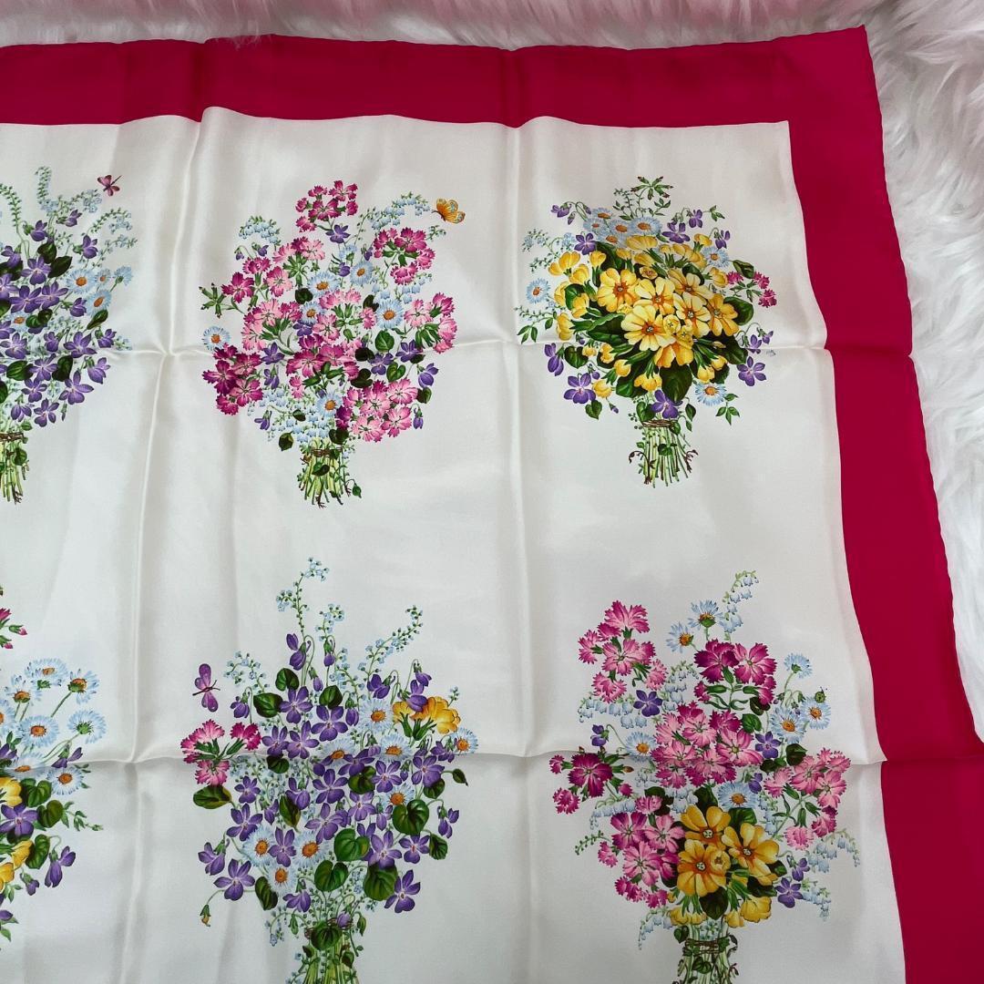 極美品✨　GUCCI グッチ 大判スカーフ　花柄　シルク100%　イタリア製
