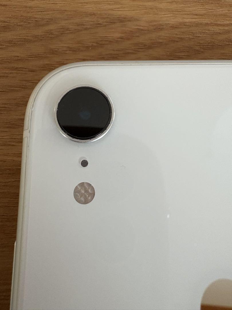 Apple iPhone XR ホワイト 本体　128GB