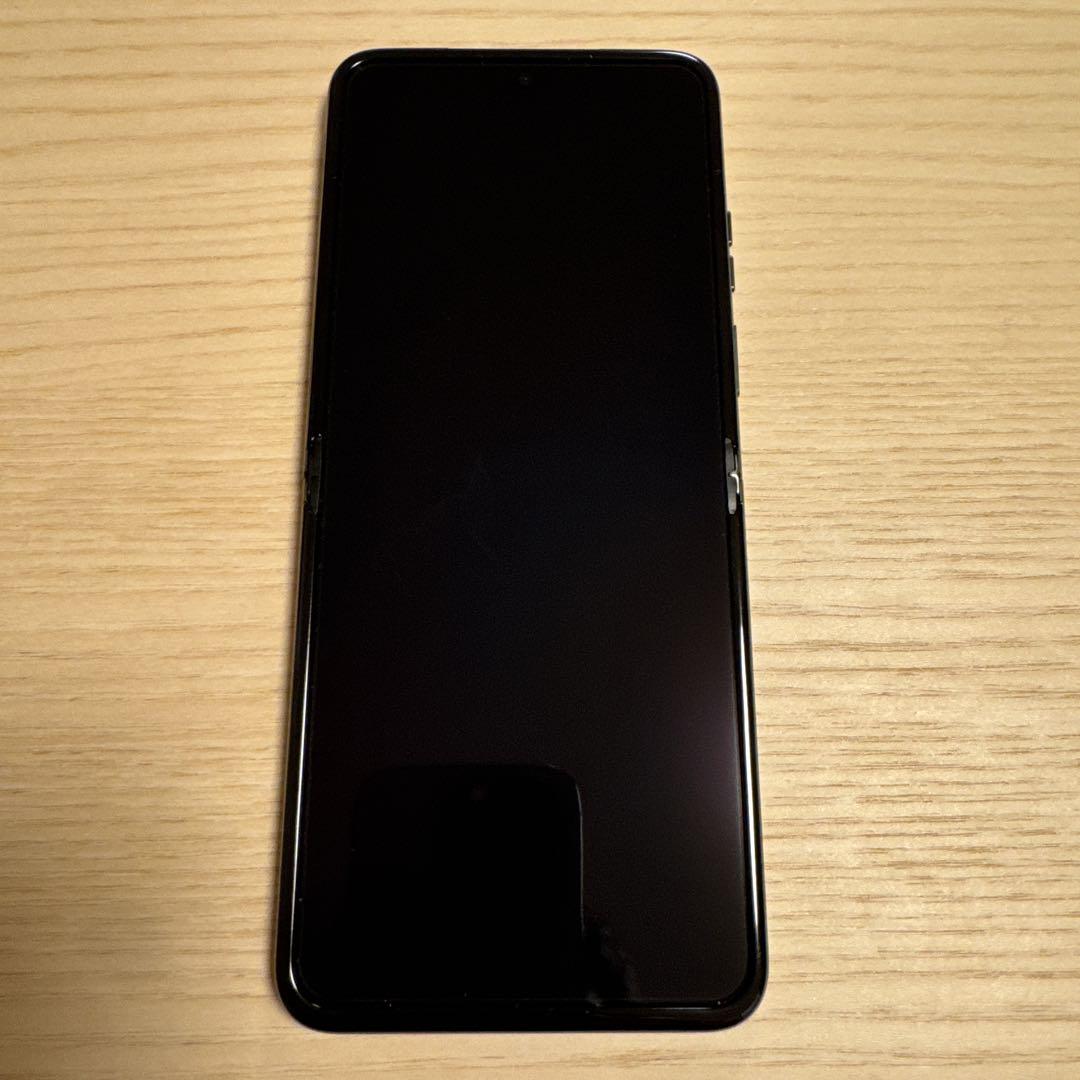 【メーカー保証交換品】motorola razr 40