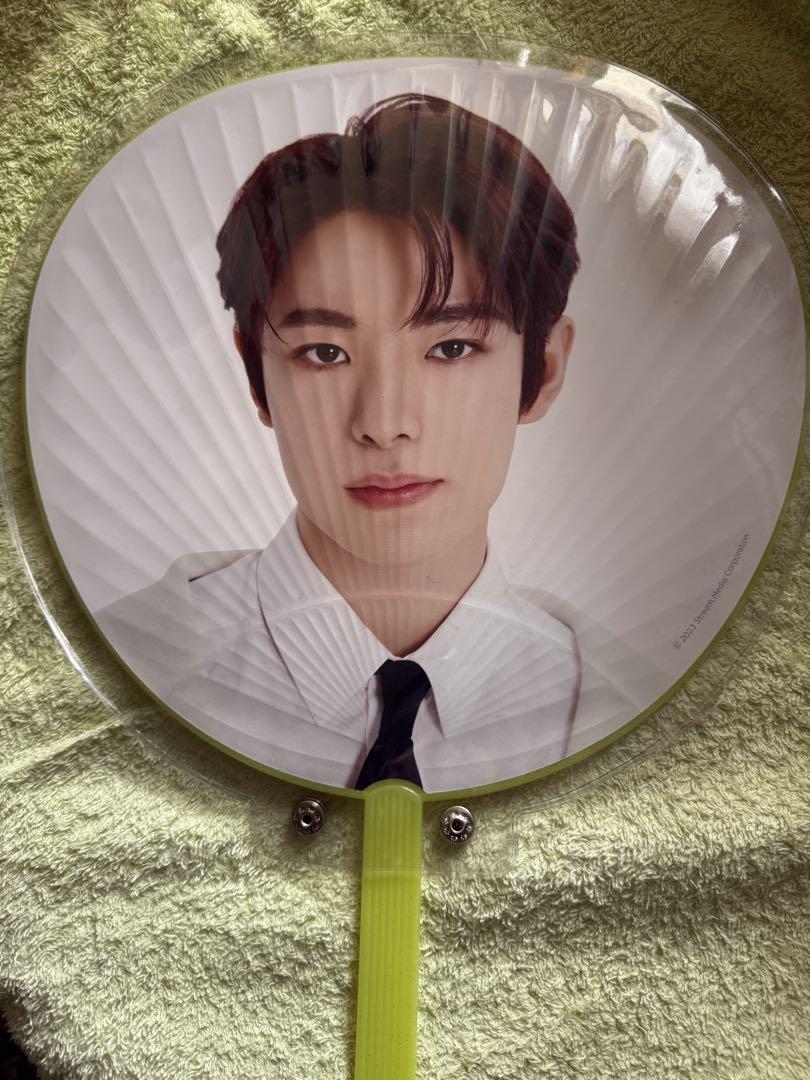 ユウシ うちわ　NCT WISH NCT NEW TEAM Amazon.co.jp: nct wish ユウシ うちわ new team lastart