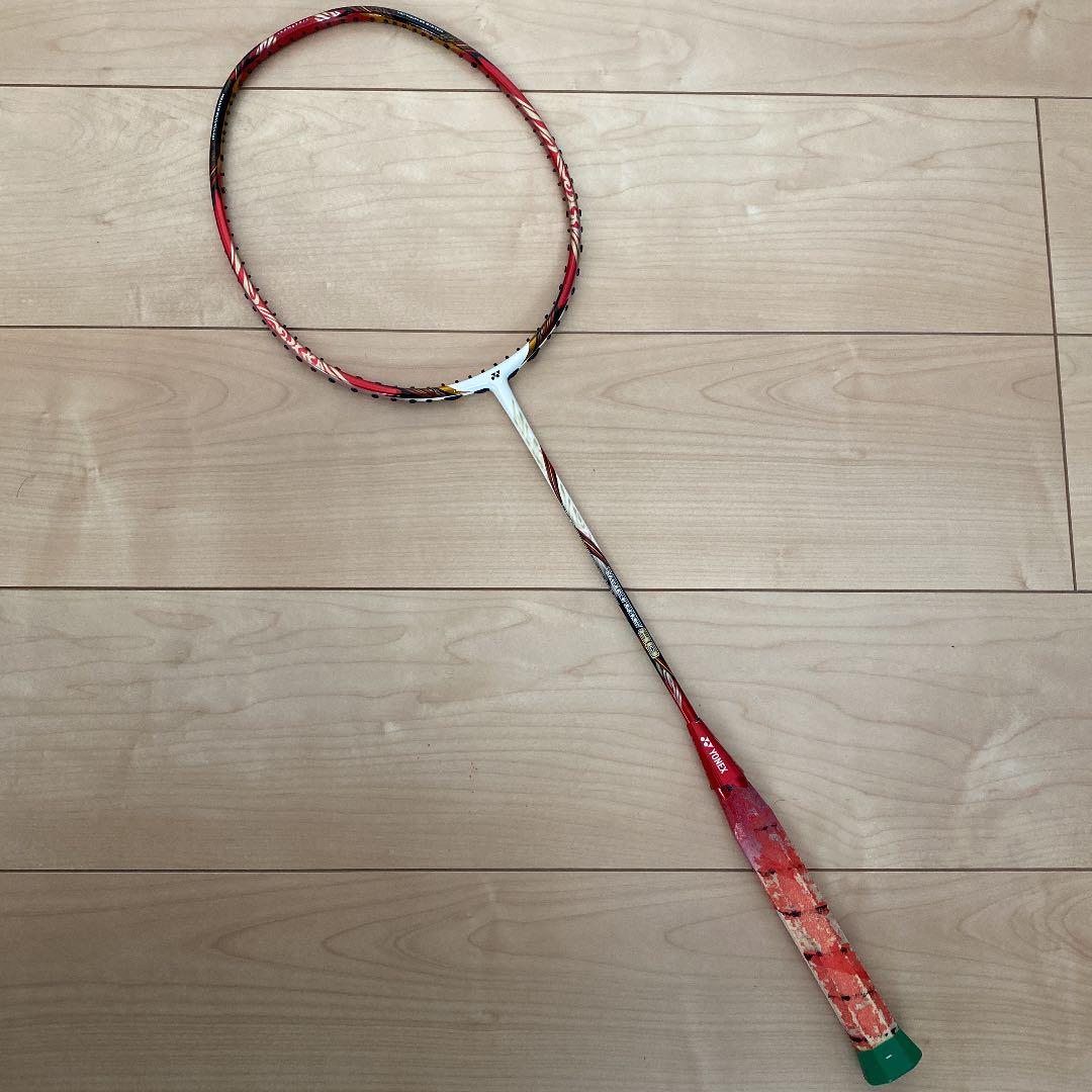 ヨネックス YONEX バドミントンラケット ボルトリック VOLTRIC 80