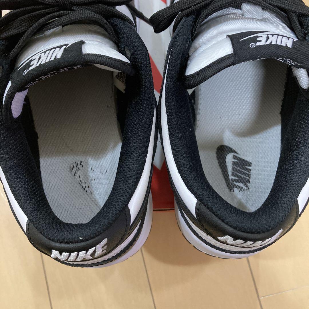 NIKE ダンク スニーカー ブラック/ホワイト　白　黒　ナイキ　24.5