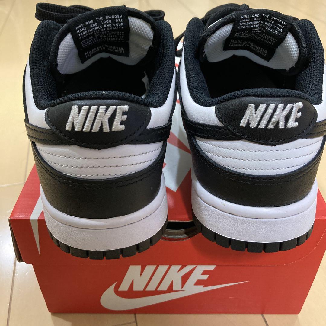 NIKE ダンク スニーカー ブラック/ホワイト　白　黒　ナイキ　24.5