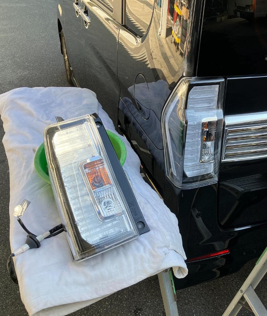 左リヤコンビネーションランプ(ダイハツタント) 左リヤコンビネーションランプ(ダイハツタント)