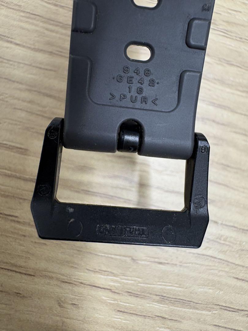 G-SHOCK GA-2100-1A4 デジタル腕時計