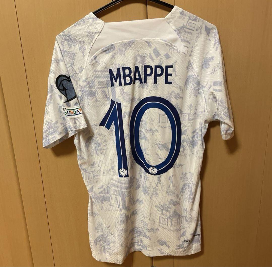Nike フランス代表 2022アウェイレプリカシャツ　ムバッペ