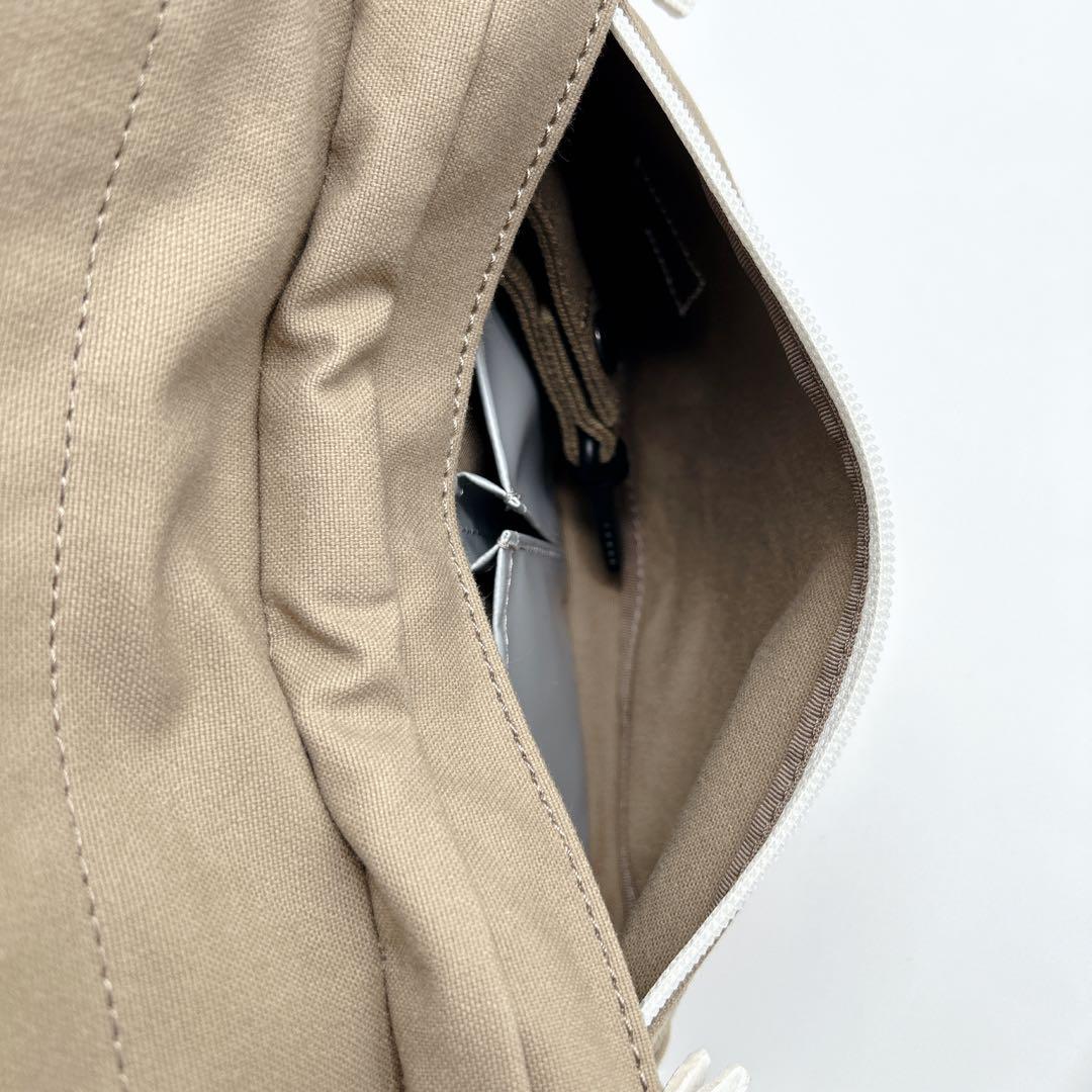未使用品✨　PORTER ポーター　ビート　ショルダーバッグ 三日月型　ベージュ